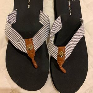 Tommy Hilfiger flip-flops size 9